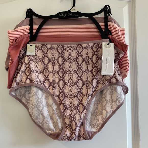 Women's Full Coverage Panties - Picture 1 of 2